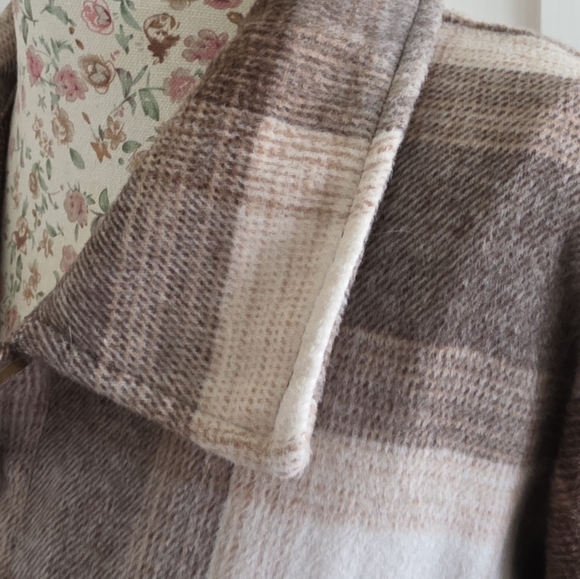 Banana Republic Brown and Cream Plaid Utility Jacket Size XXL - Picture 5 of 8